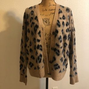 💋2/$30💋 
Leopard print cardigan